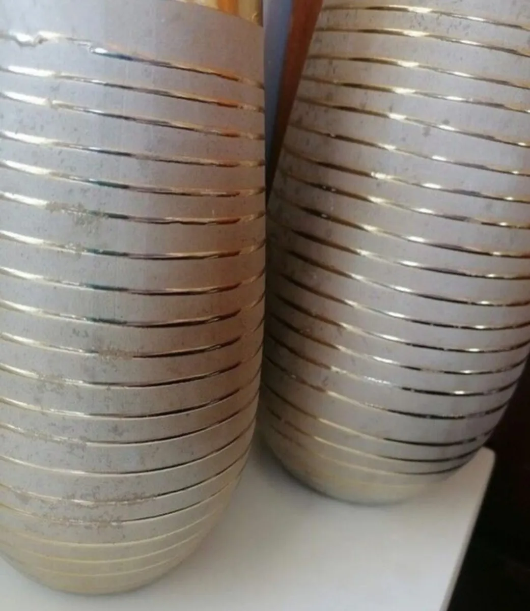 Set of Vases - Image 4
