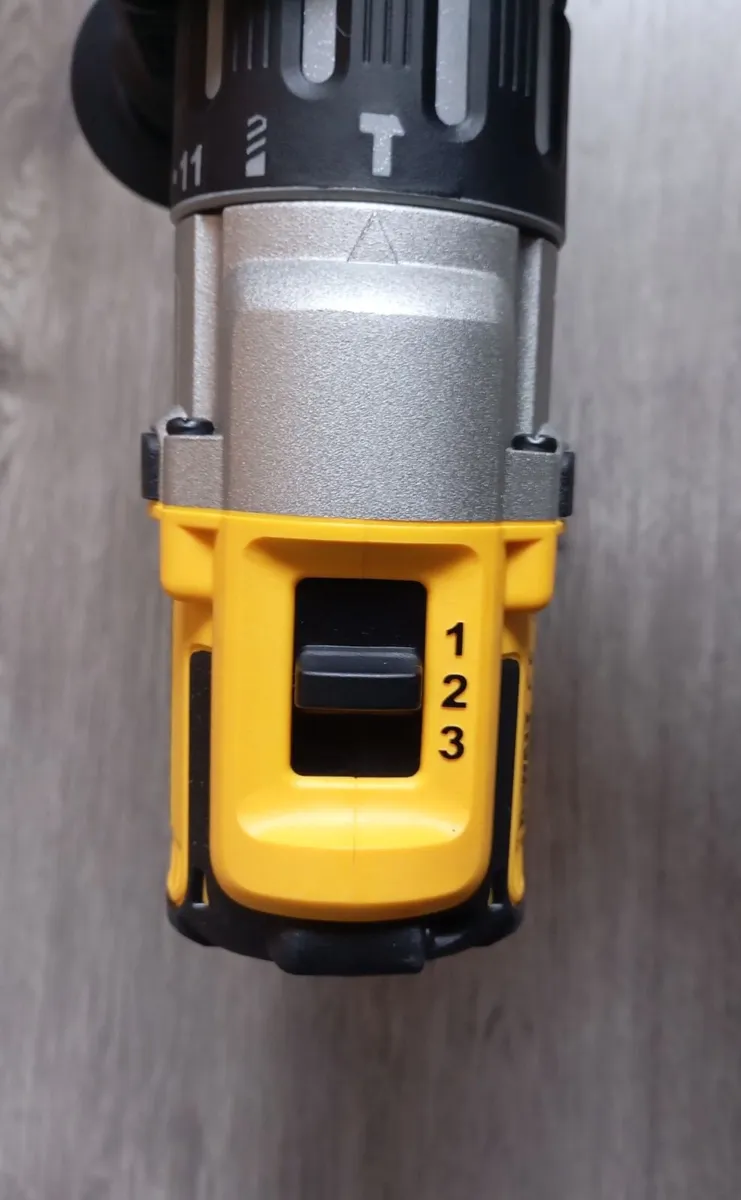 DeWalt dcd996 Combi Drill (New) - Image 4