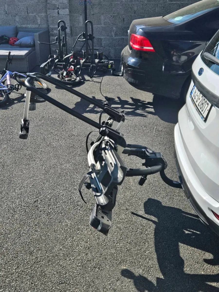 Thule velocompact 2 bike carrierSelling a velocomp - Image 1