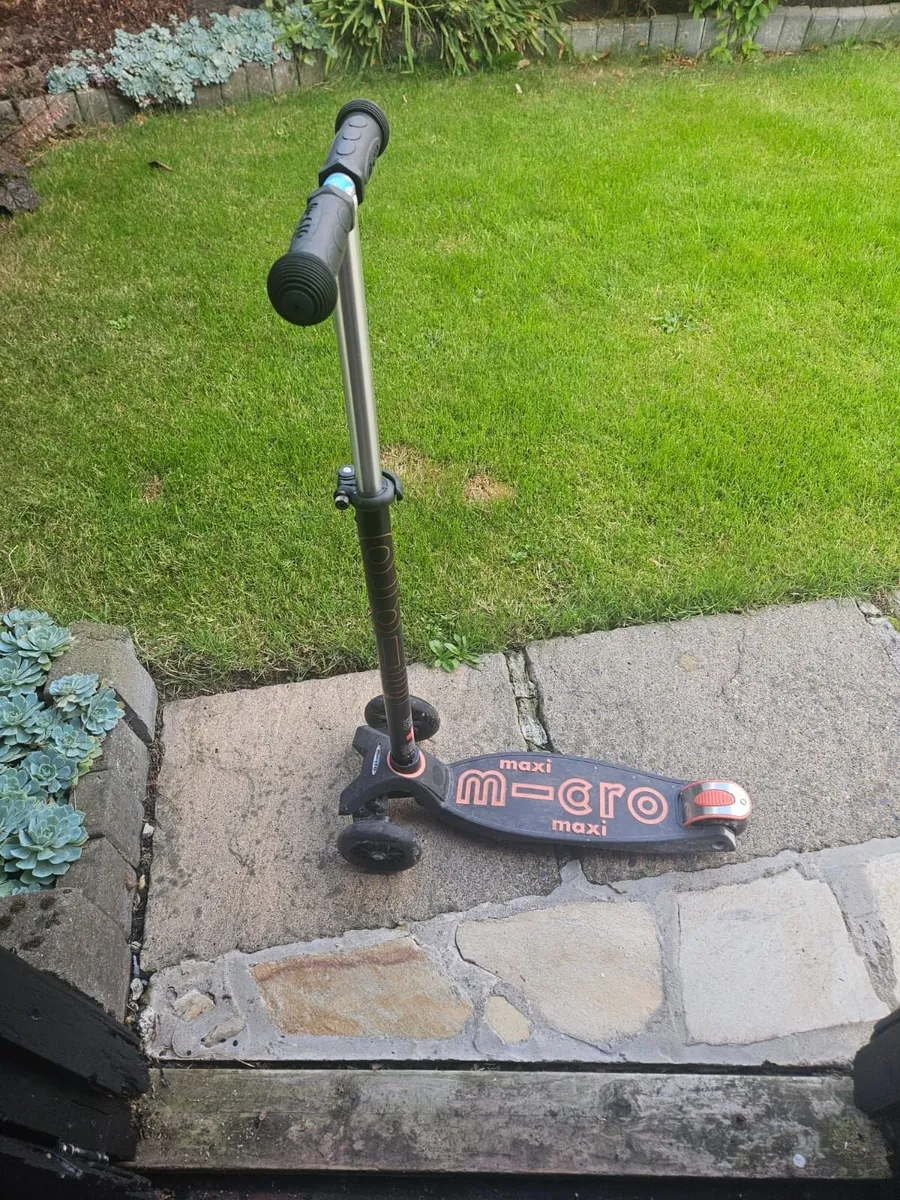 Kids scooter - Image 1