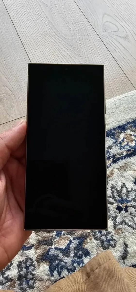 Samsung Galaxy S24Ultra 512GB,in mint condition - Image 2