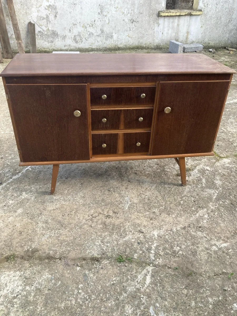 Wooden dresser - Image 1