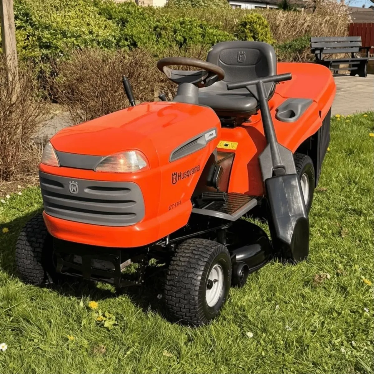 Husqvarna Ride on lawnmower - Image 2