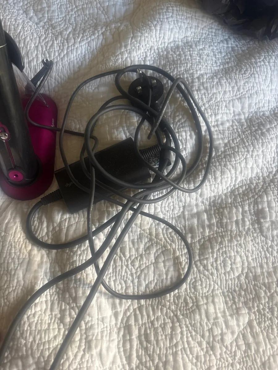 Dyson Hair Straightener - Image 3