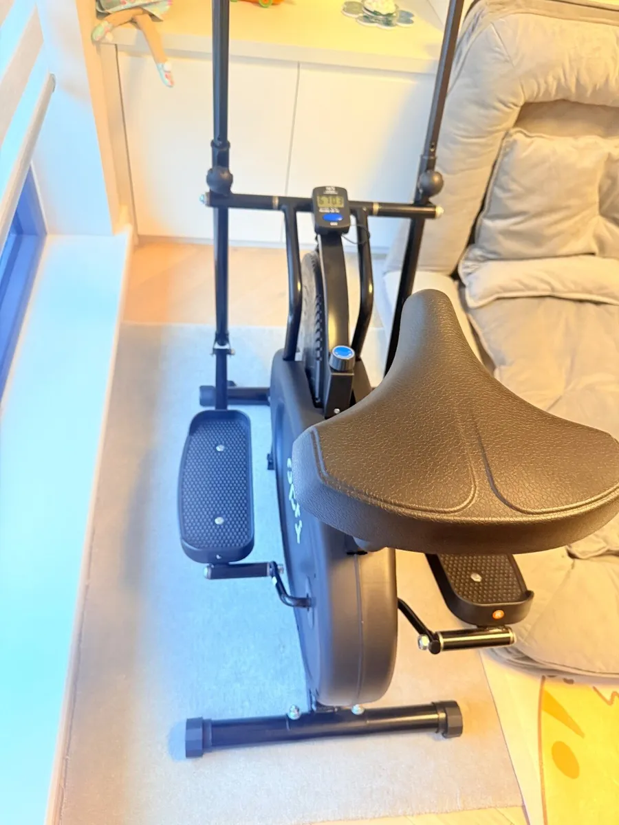 Opti 2-in-1 Air Cross Trainer & Exercise Bike - Image 2