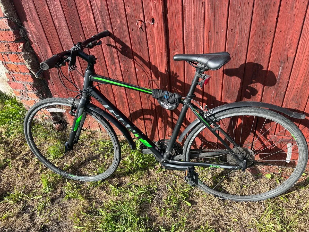 Giant Escape 2 Bike /medium/excellent condition - Image 2