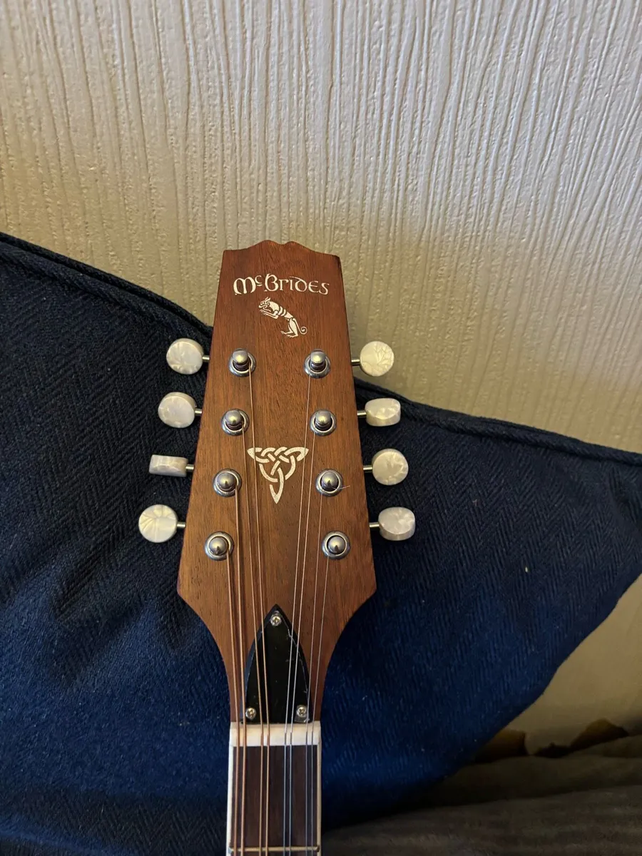 McBride’s Irish Bouzouki - Image 3