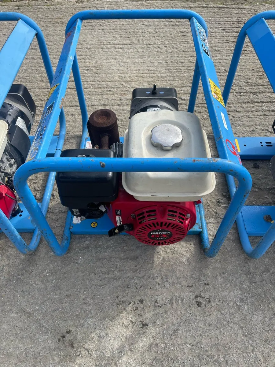 Honda Generators 2.4Kva - Image 3