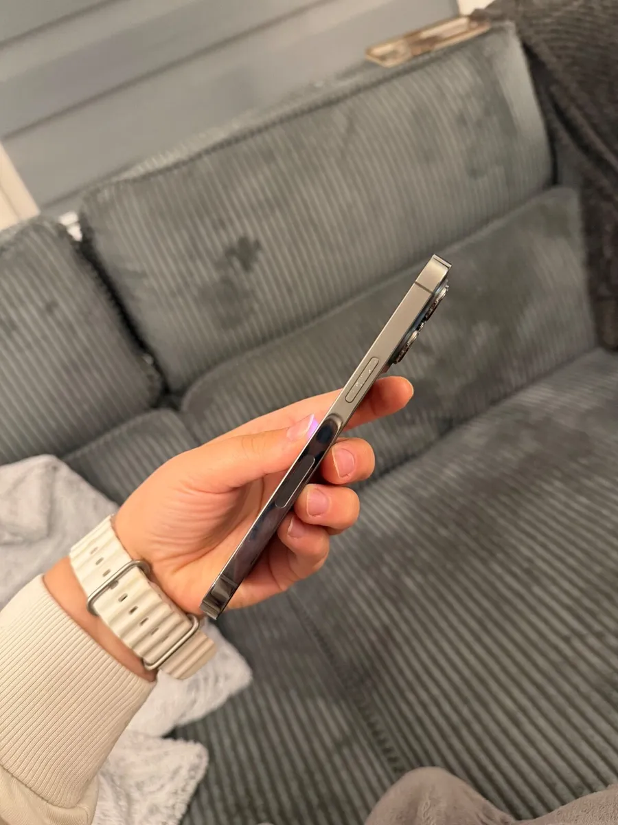 iPhone 13 Pro 128GB - Image 3