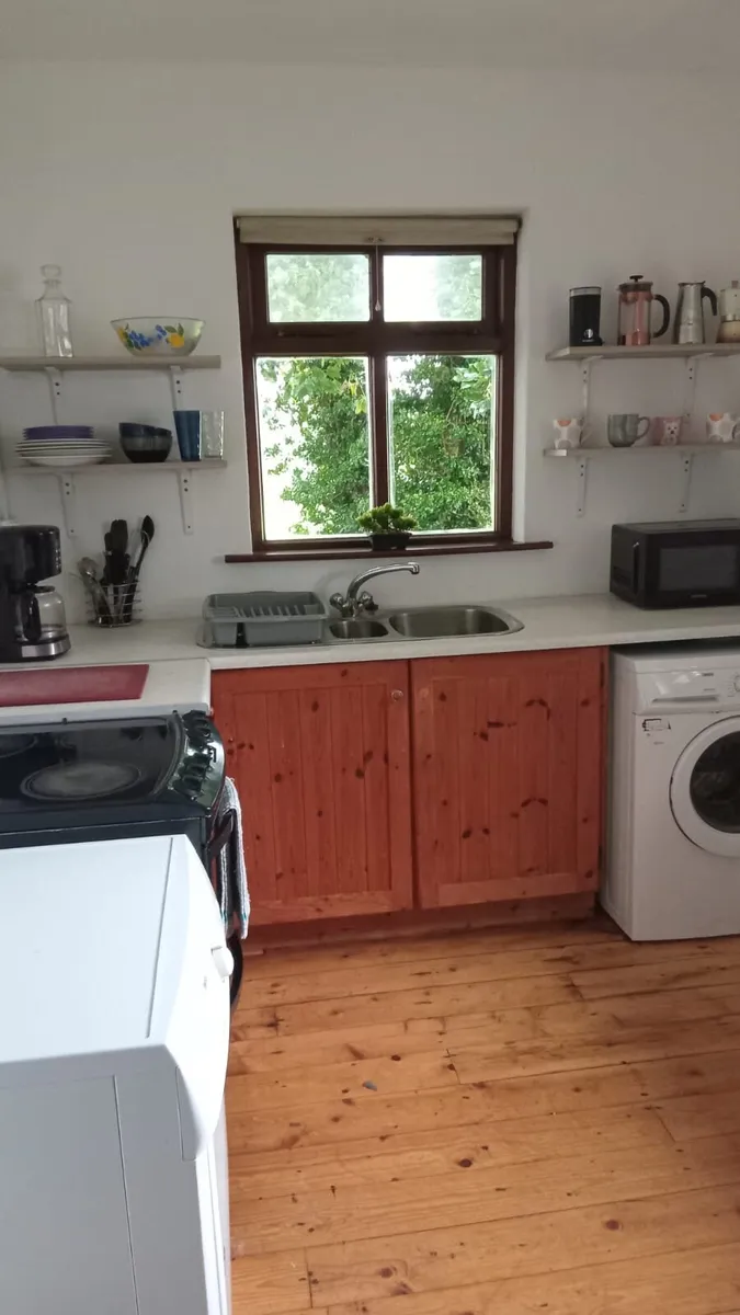 3 bedroom house to let - Image 2