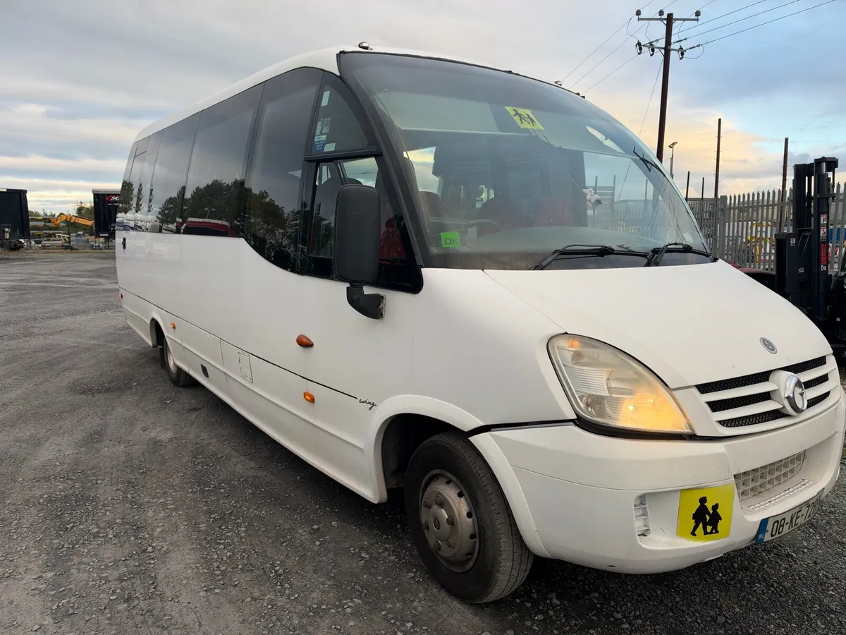 2008 iveco wing 33 seater - Image 1