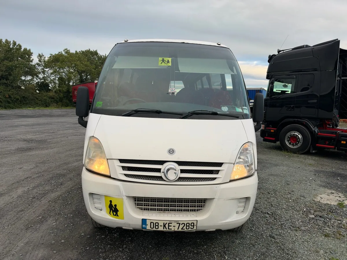 2008 iveco wing 33 seater - Image 2