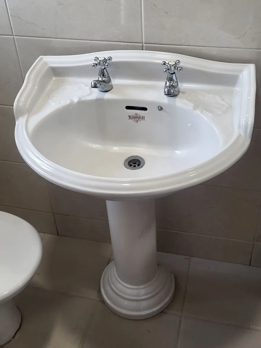 Bathroom Sink, Pedestal and Taps - Image 1