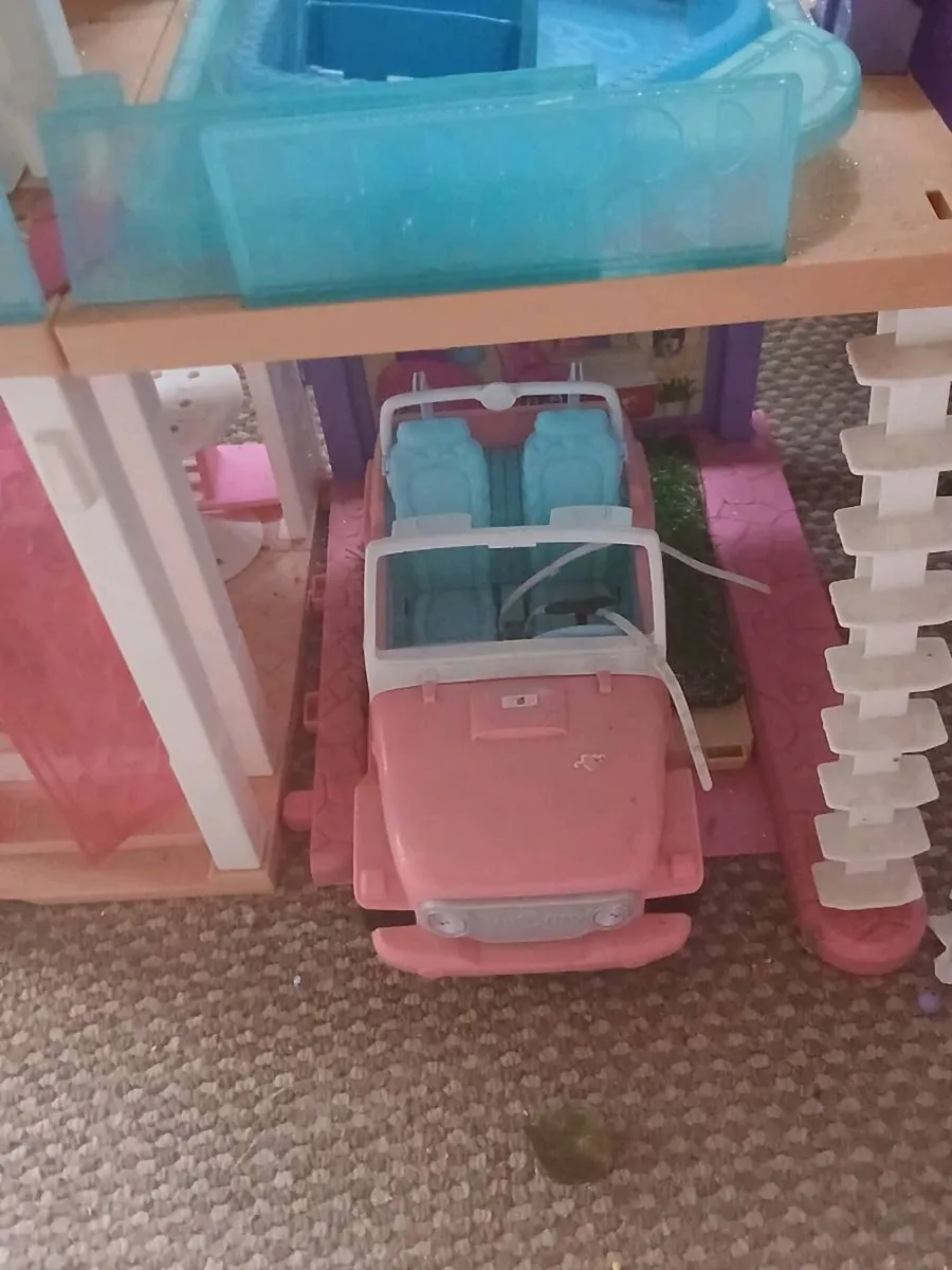 Barbie house - Image 3