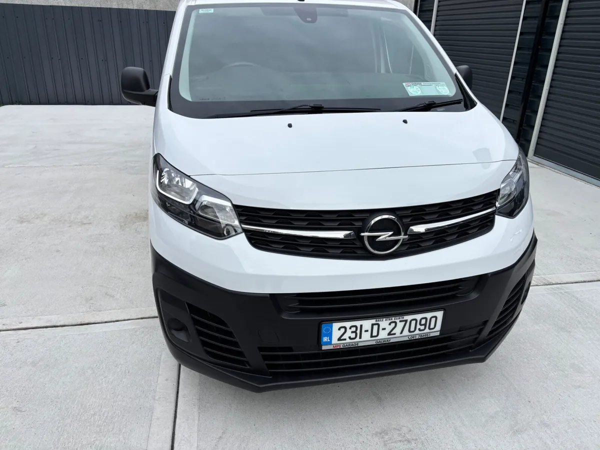 2023 Opel Vivaro 1.5 Diesel LWB - Image 3