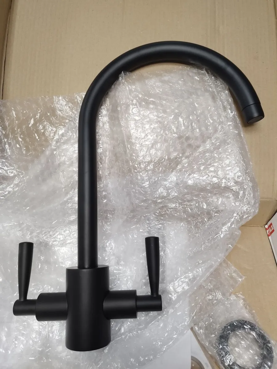 Franke Black tap - Image 1