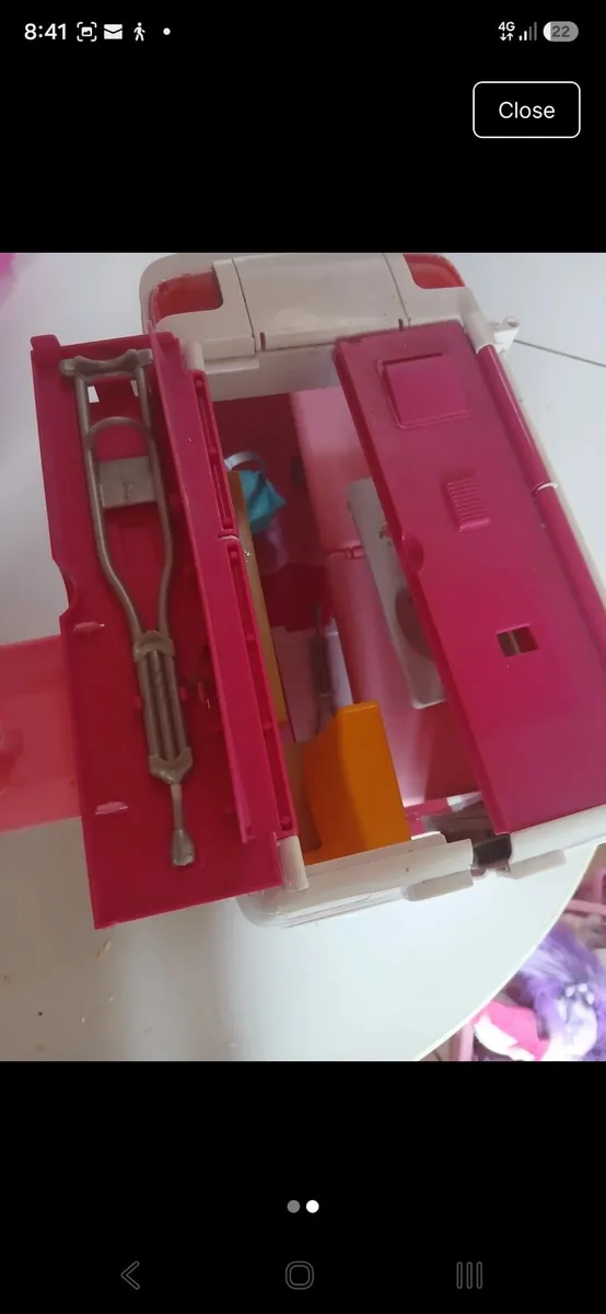 Barbie ambulance - Image 2