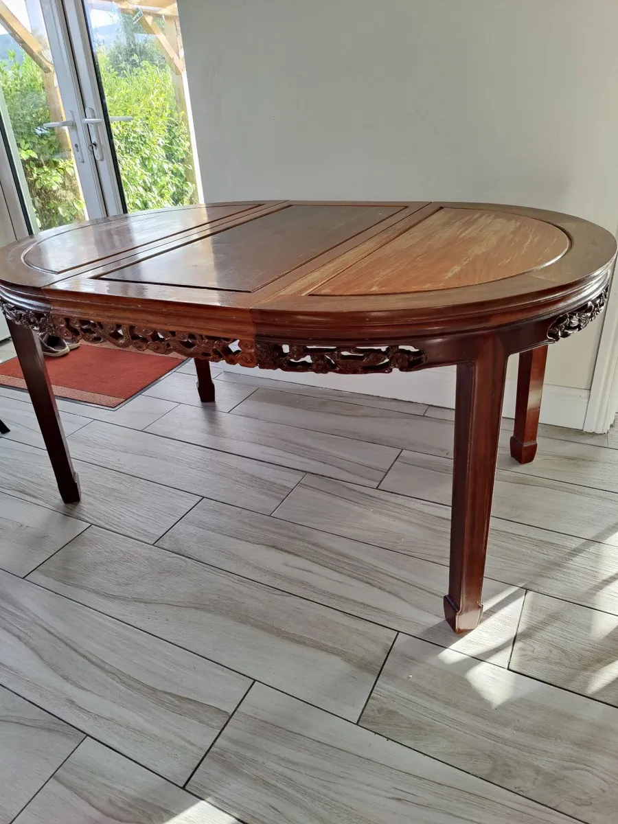 Beautiful solid wood extendable dining table - Image 2