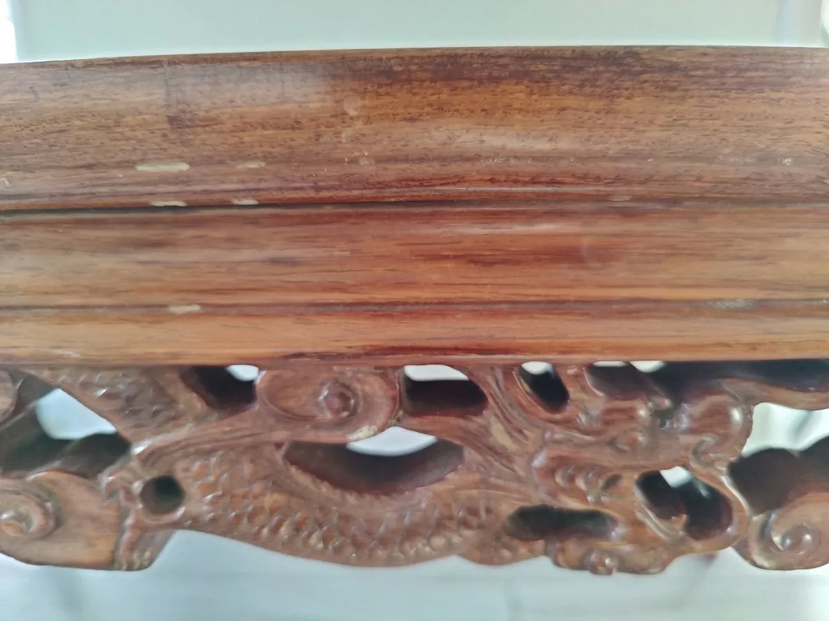 Beautiful solid wood extendable dining table - Image 3