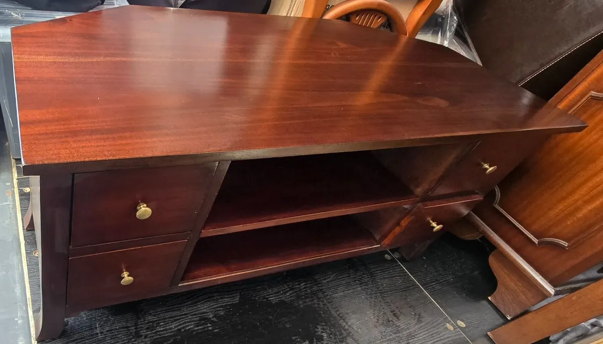 TV unit - Image 2