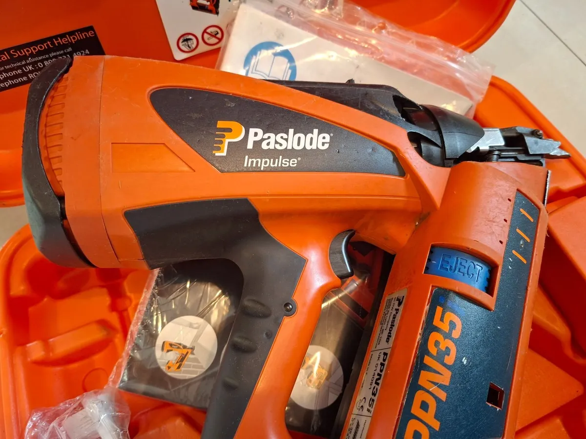 Paslode Impulse PPN35 Ni-MH Placement Nailer - Image 3