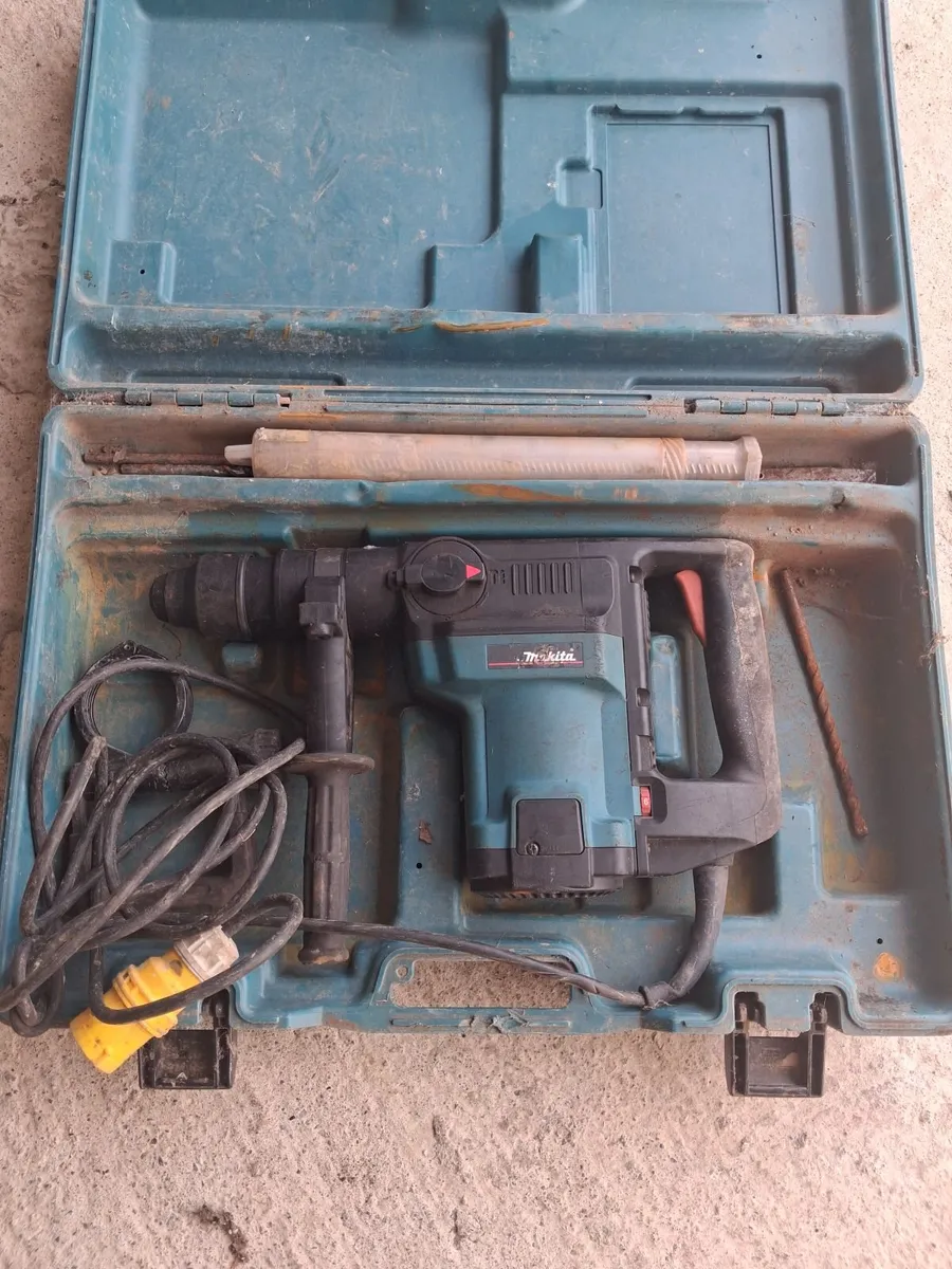 Makita Combi Hammer Drill - Image 2