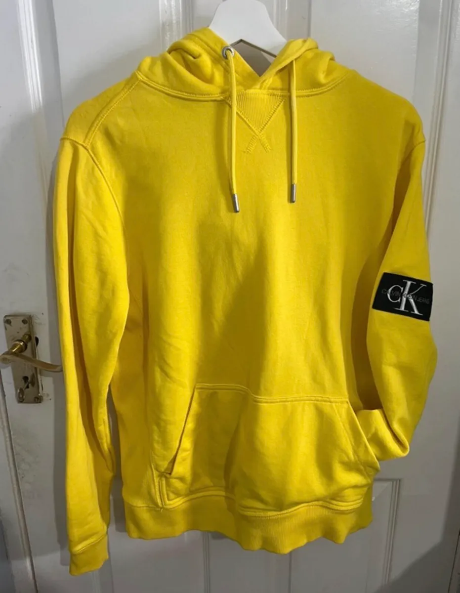 Calvin Klein Men’s Small Yellow Hoodie - Image 1