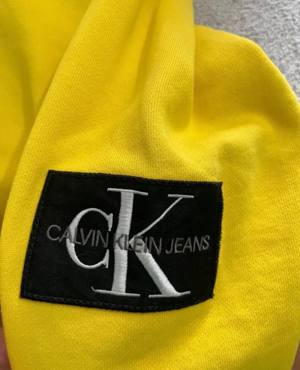 Calvin Klein Men’s Small Yellow Hoodie - Image 3