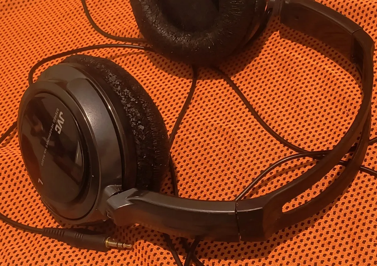 JVC HA-RX300 Headband Headphones - Image 4