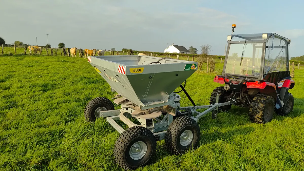 Fertiliser spreader Tolmet - Image 1