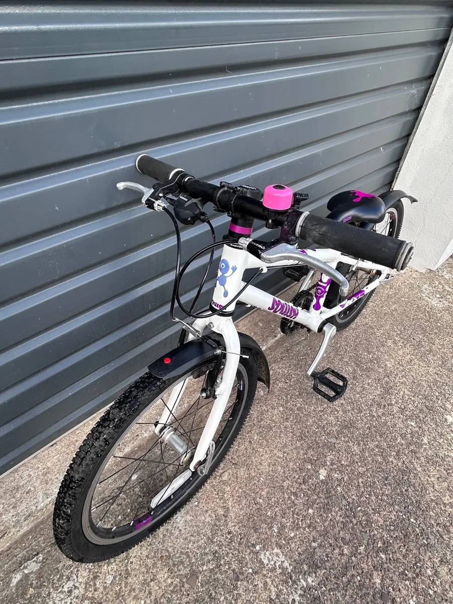 Squish girls bike-purple/white-7 speed - Image 3