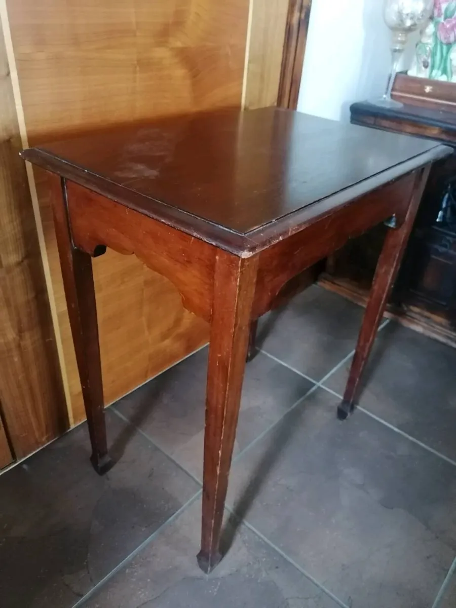 Small Table - Image 2