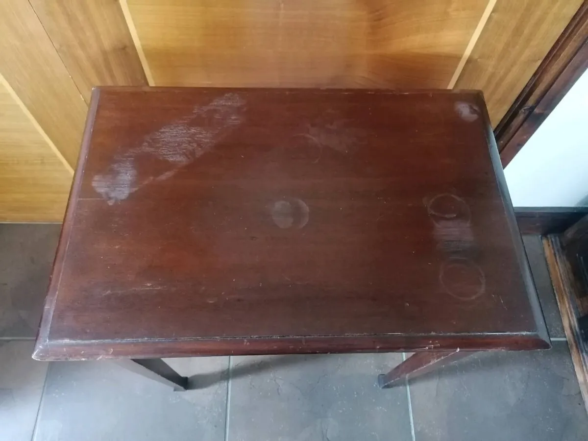 Small Table - Image 3