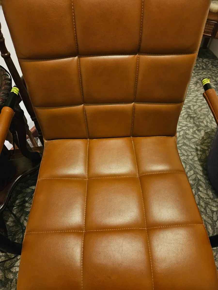 Office chair - Image 2