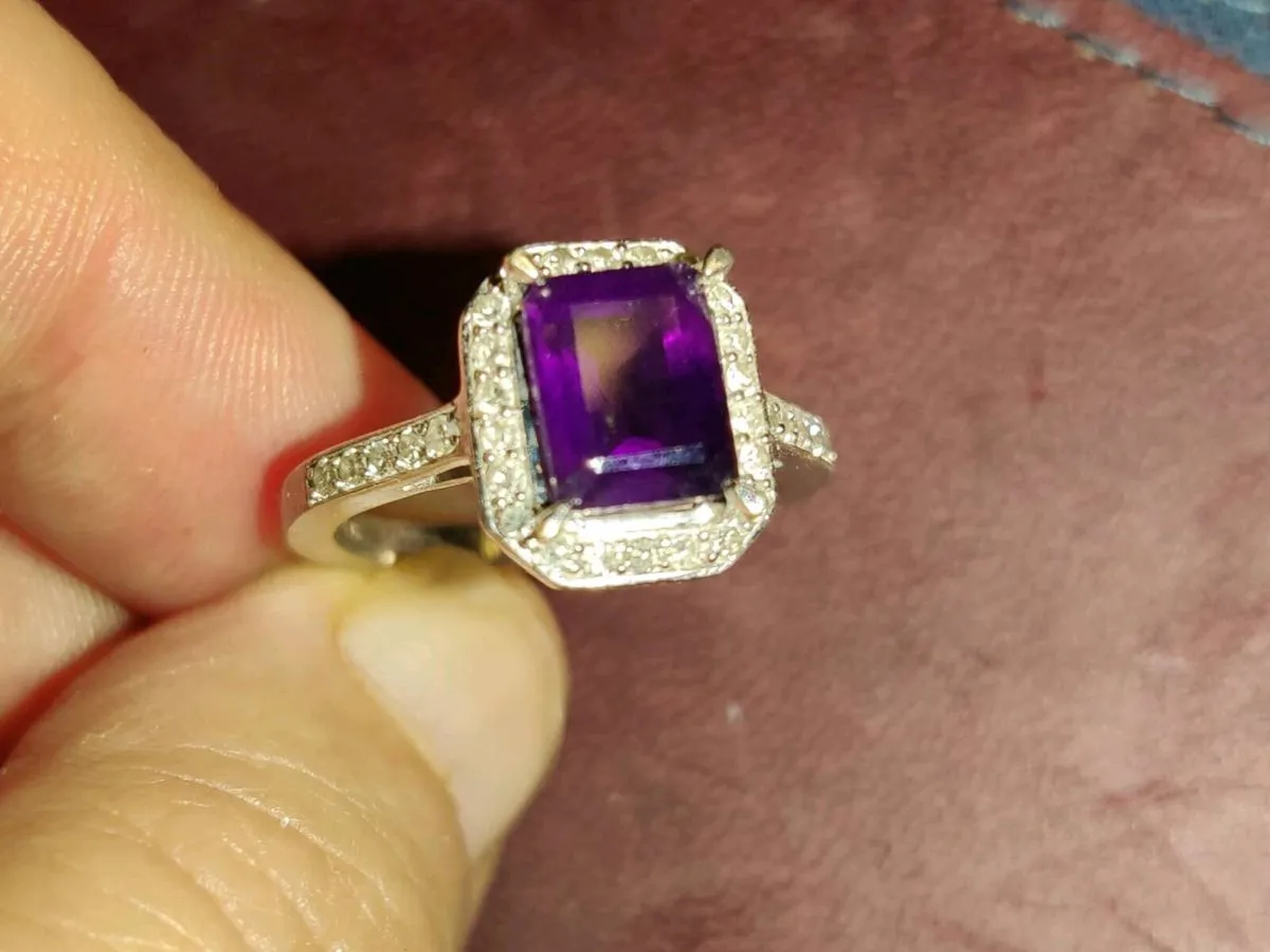 SQUARE DIAMOND AMETHYST, 9CT Gold New Ring ! - Image 3