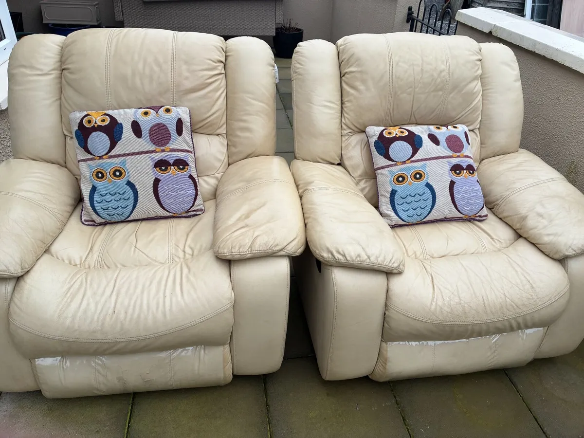 Two Cream Arm Chairs - Image 4