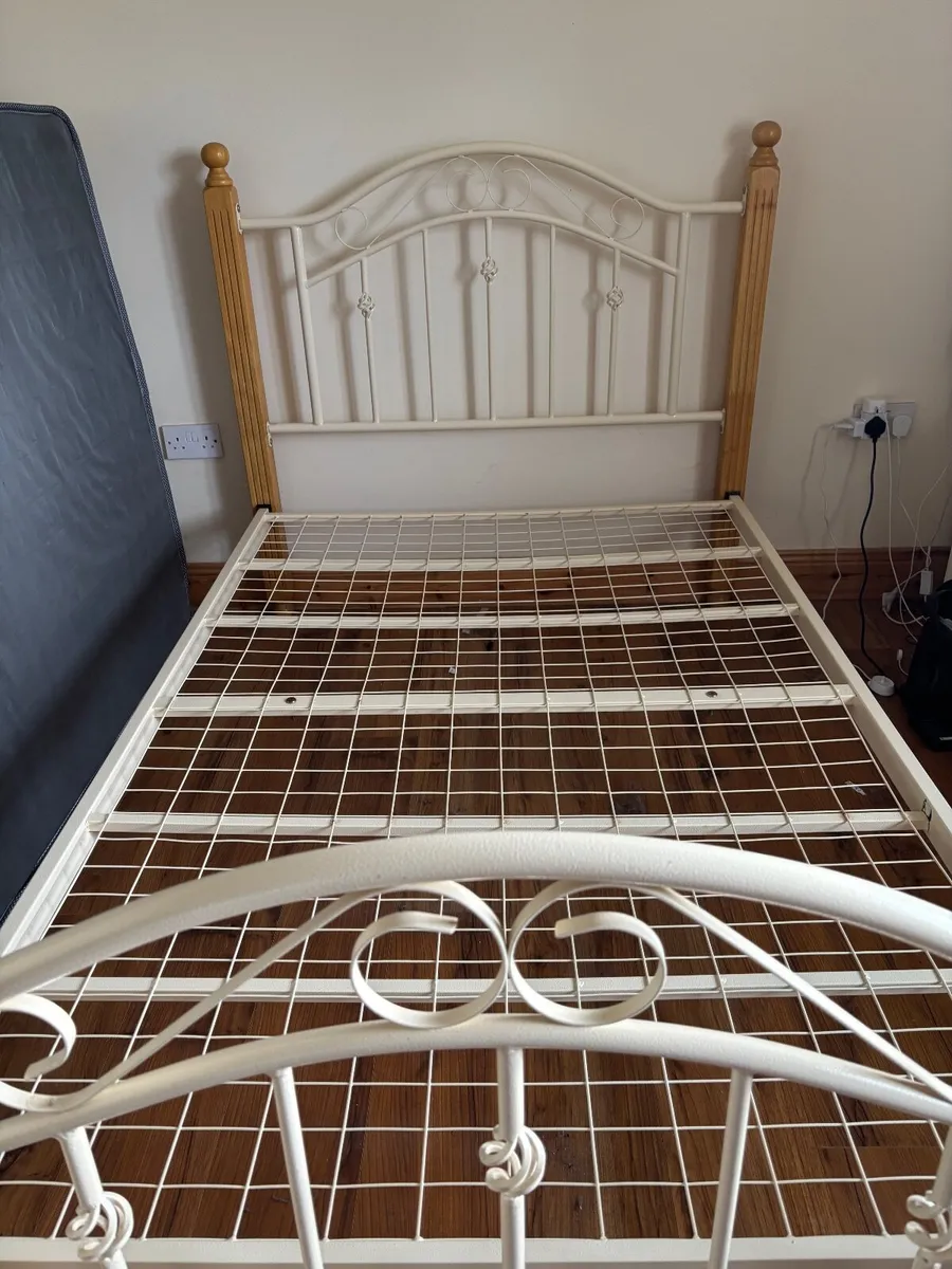 4ft bed frame - Image 1