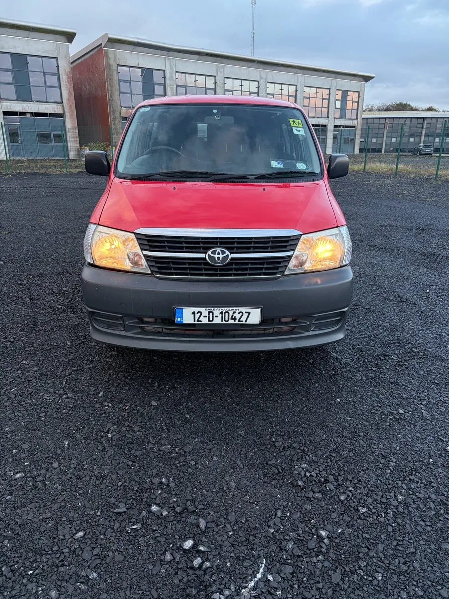 2012 TOYOTA HIACE - Image 2