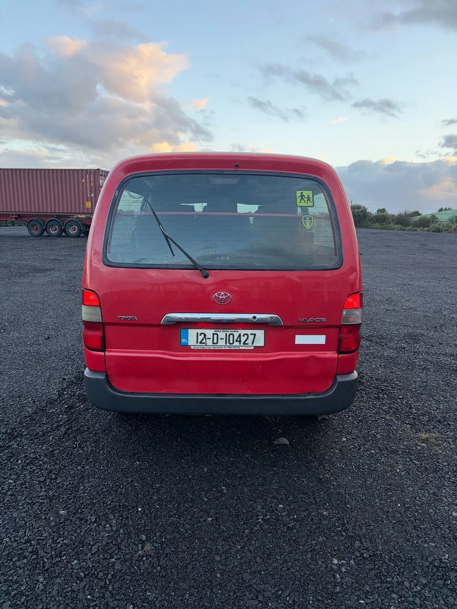 2012 TOYOTA HIACE - Image 3