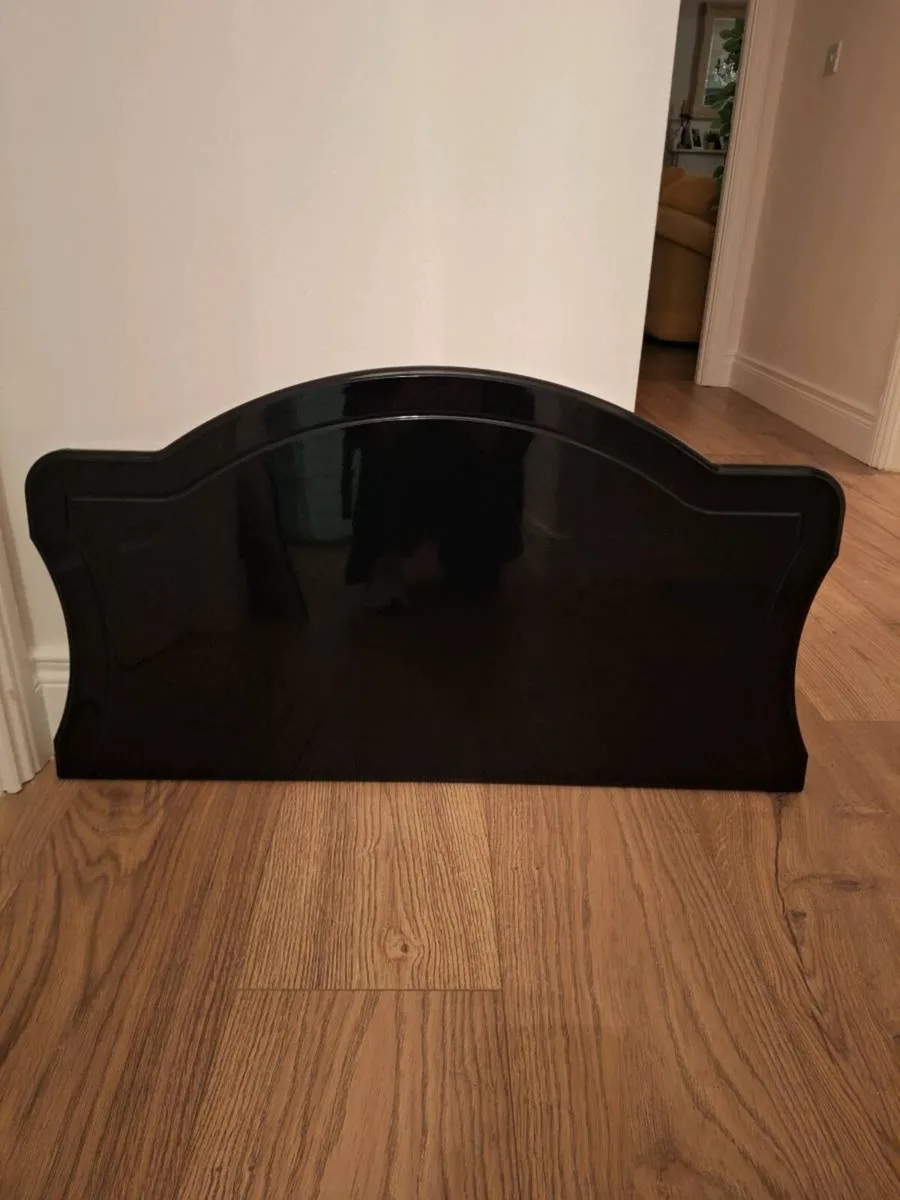 Headboards - Image 1