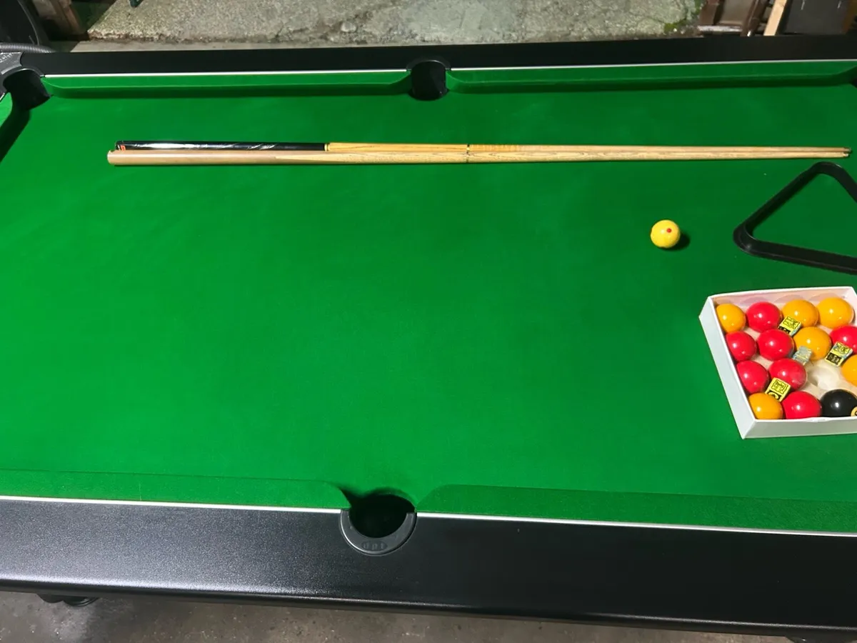 Pool table - Image 2