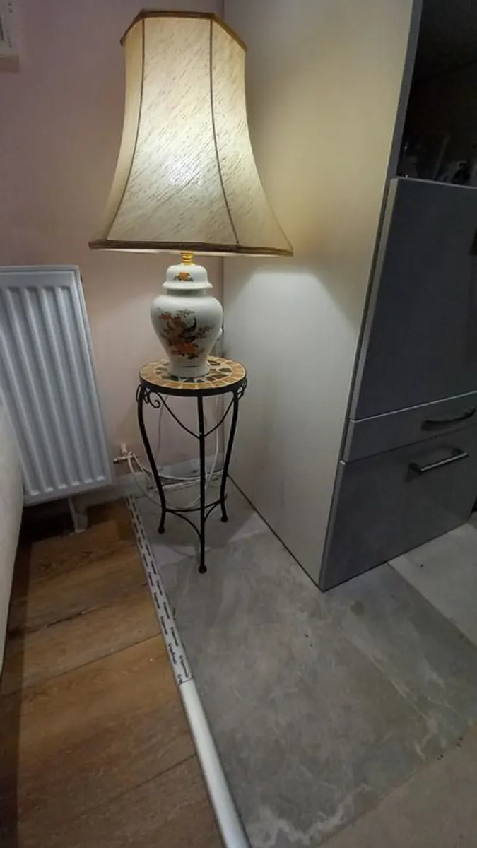 Lamp Gorgeous Chinoiserie Ginger Jar-Vintage Table Lamp  Porcelain Peacock Floral Motif Pristine Gold Gilt - Image 1