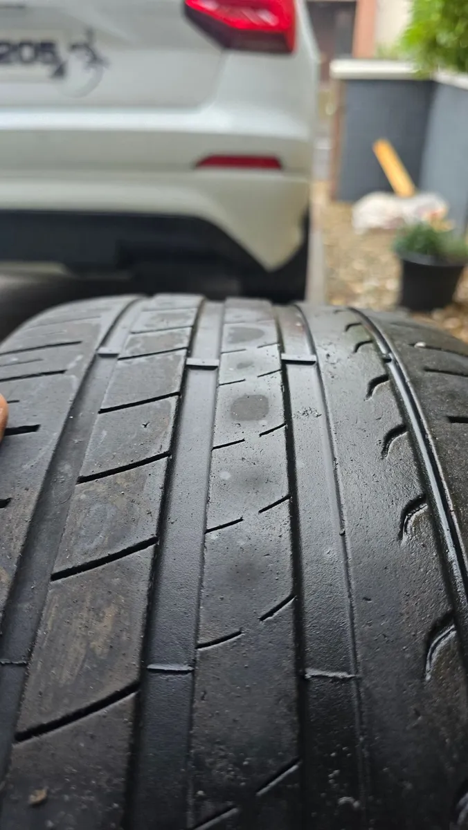 Two Tyres 235/40/19 - Image 4