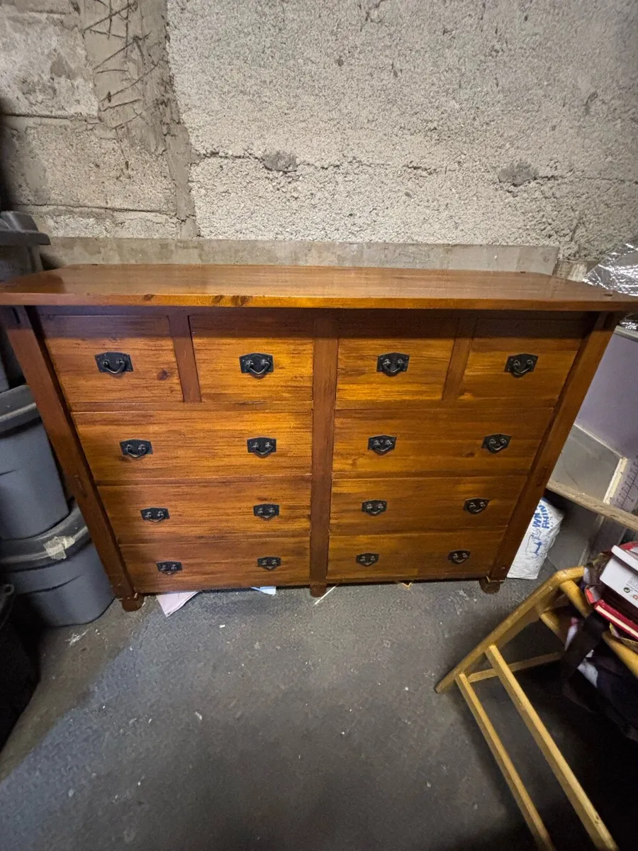 Bedroom dresser - Image 1
