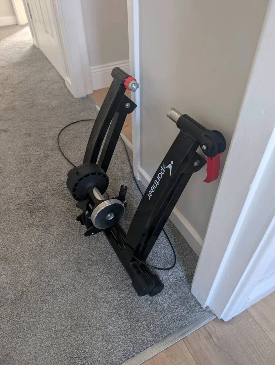 Bicycle roller trainer - Image 2