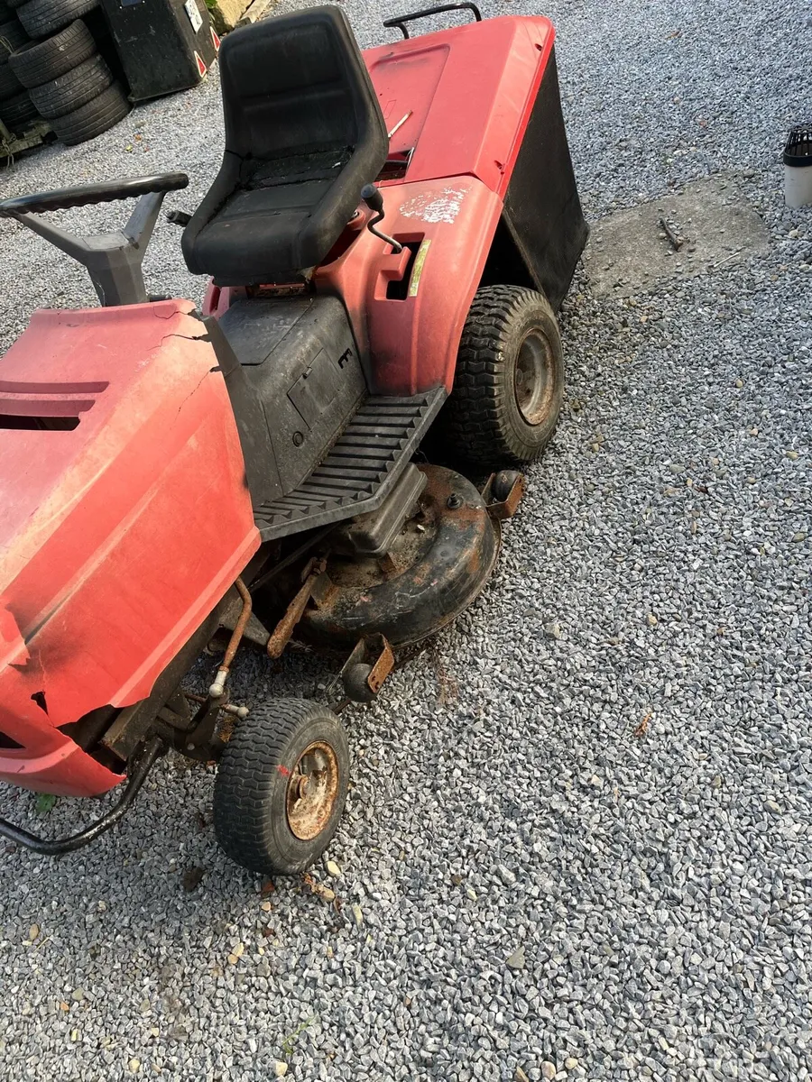 Tractor lawn mower - Image 2