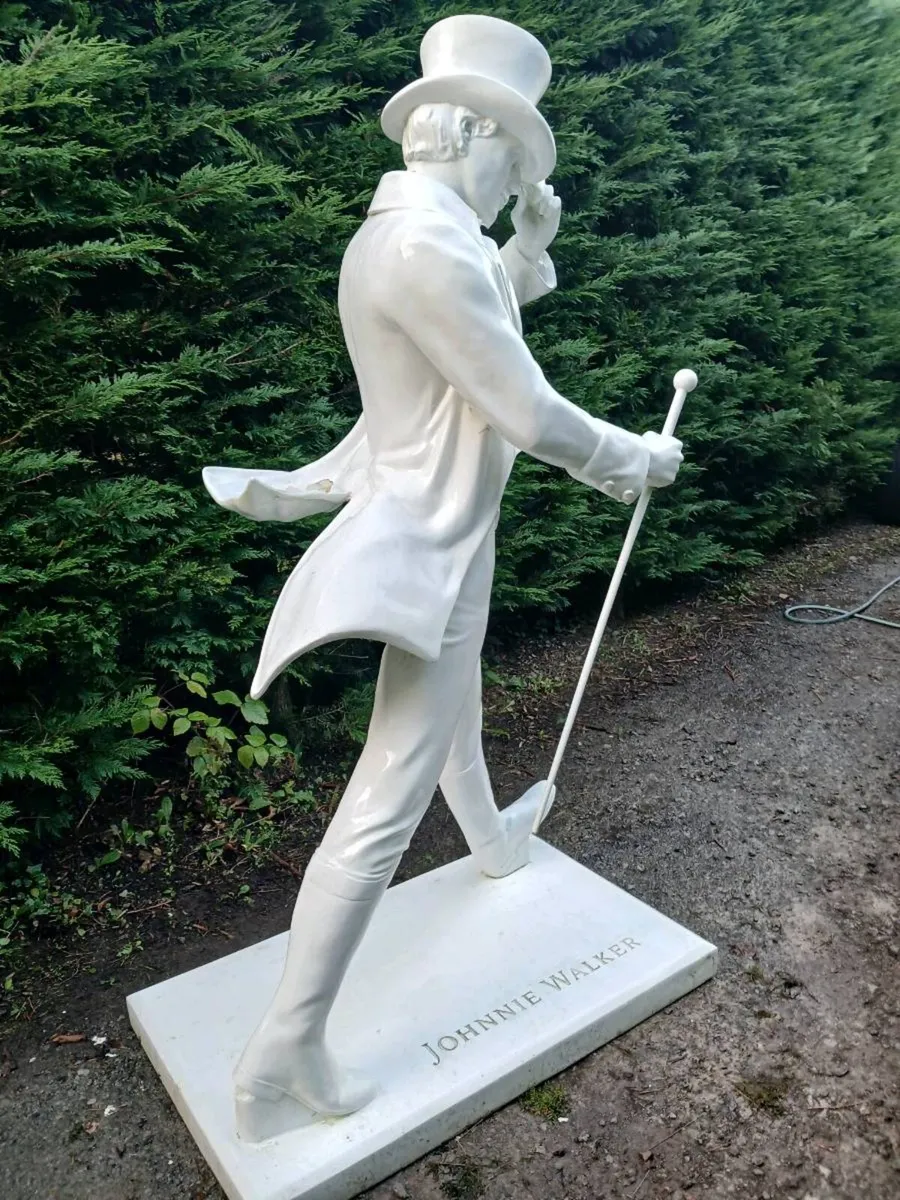 Johnny walker whiskey statue - Image 2