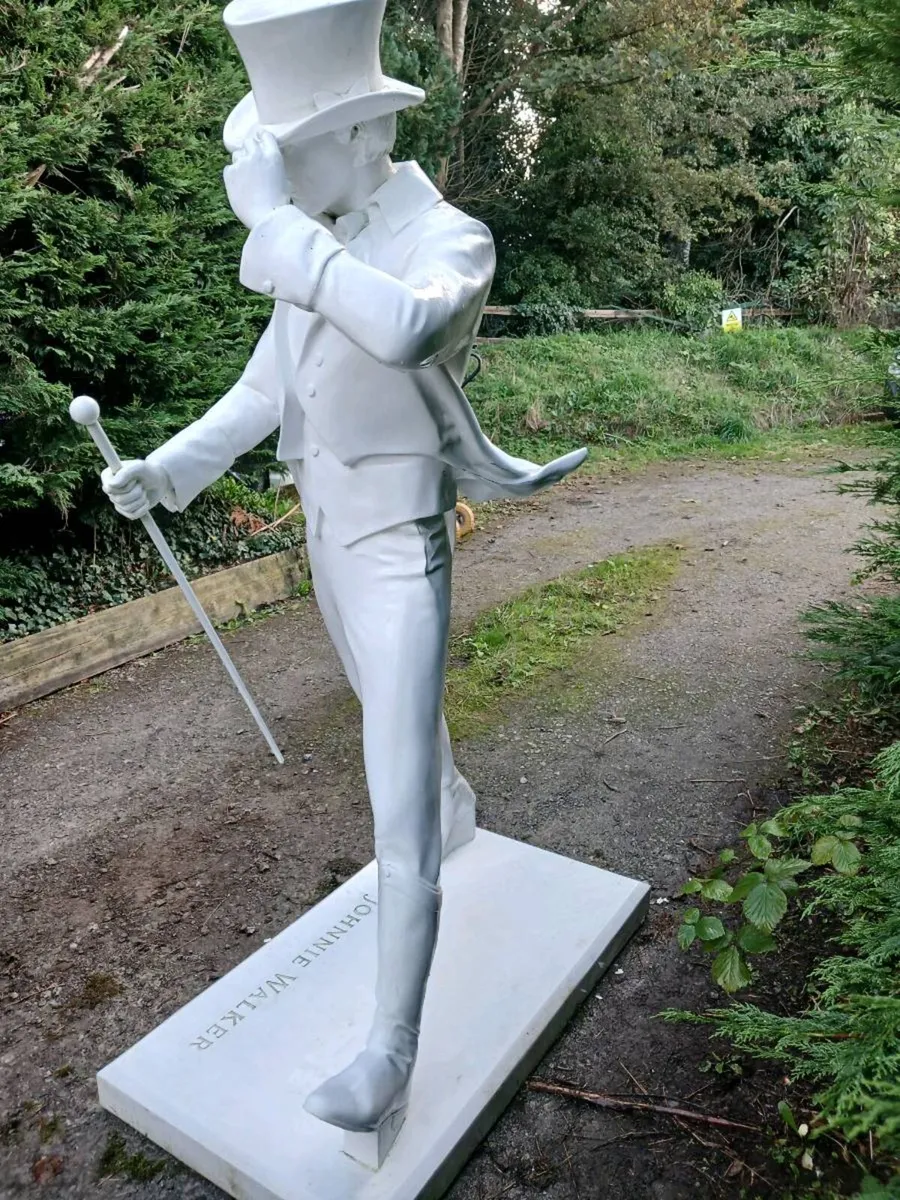 Johnny walker whiskey statue - Image 3