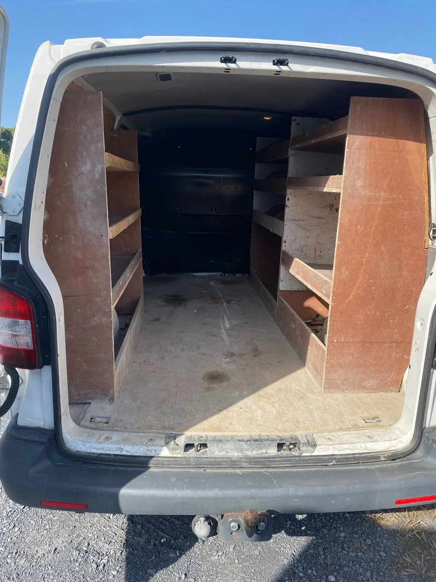 Volkswagen Transporter Van - Image 4