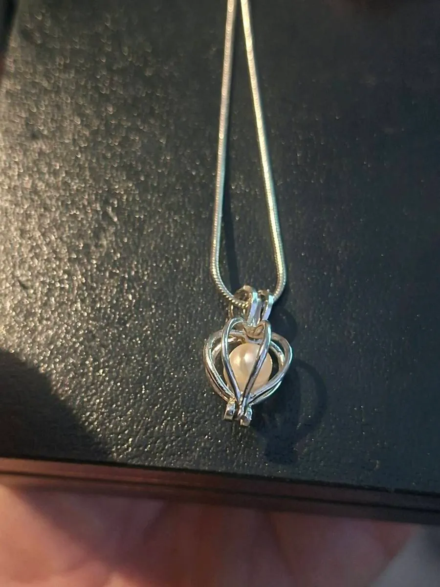 18k White Gold Plated Heart-cage Pearl Pendant - Image 3